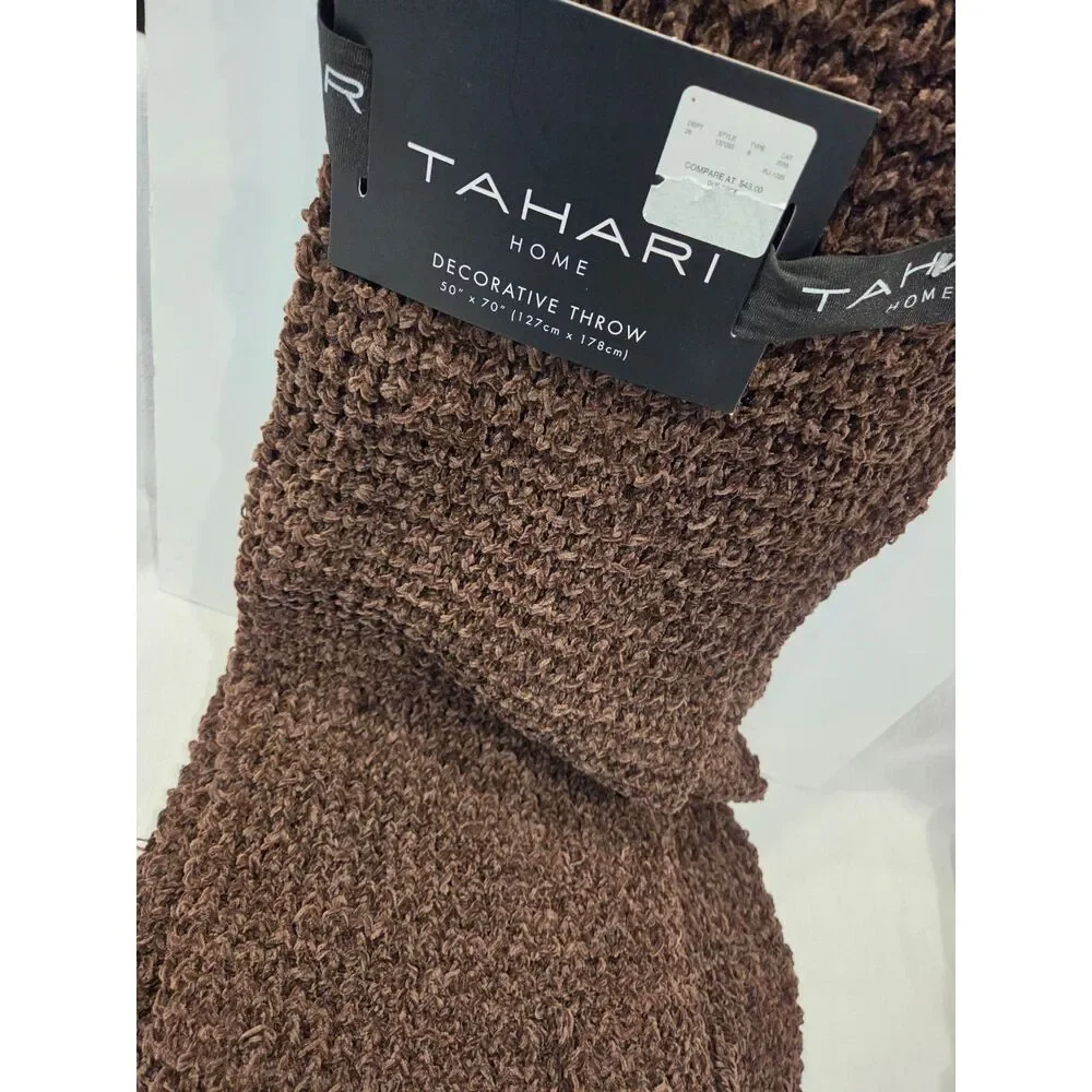 Tahari Home Brown Decorative Throw Textured Chunky Knit NWT with flaws